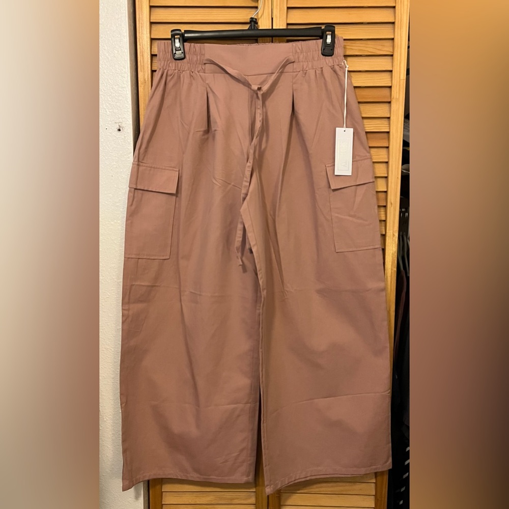 NWT  SIENNA SKY PANTS
